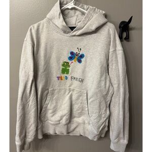 Teddy Fresh Frog & Butterfly Embroidered Hoodie – Light Grey (Size M)